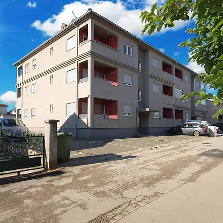 شقة Apartment Sara 1634 *