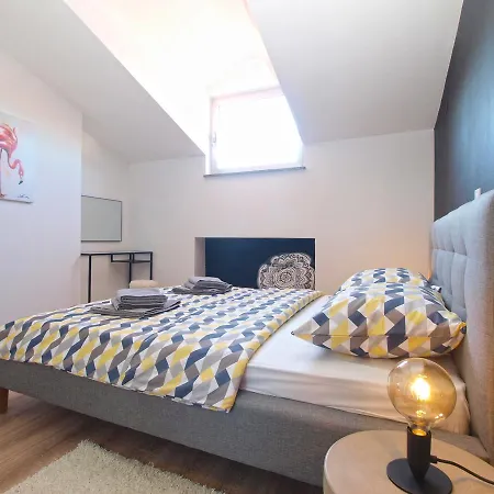 Apartment Sara 1634 بولا